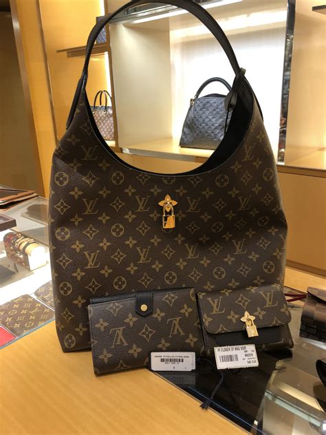 louis vuitton bags paris france|louis vuitton paris outlet.